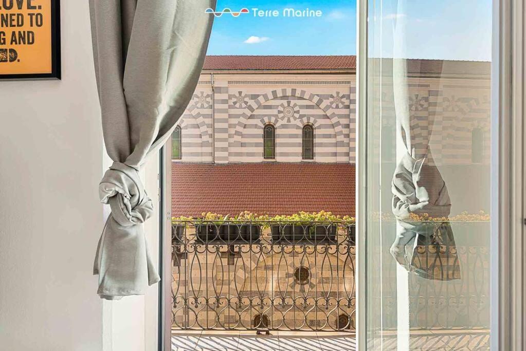 Graffiti House, Terre Marine Apartment Специя Екстериор снимка