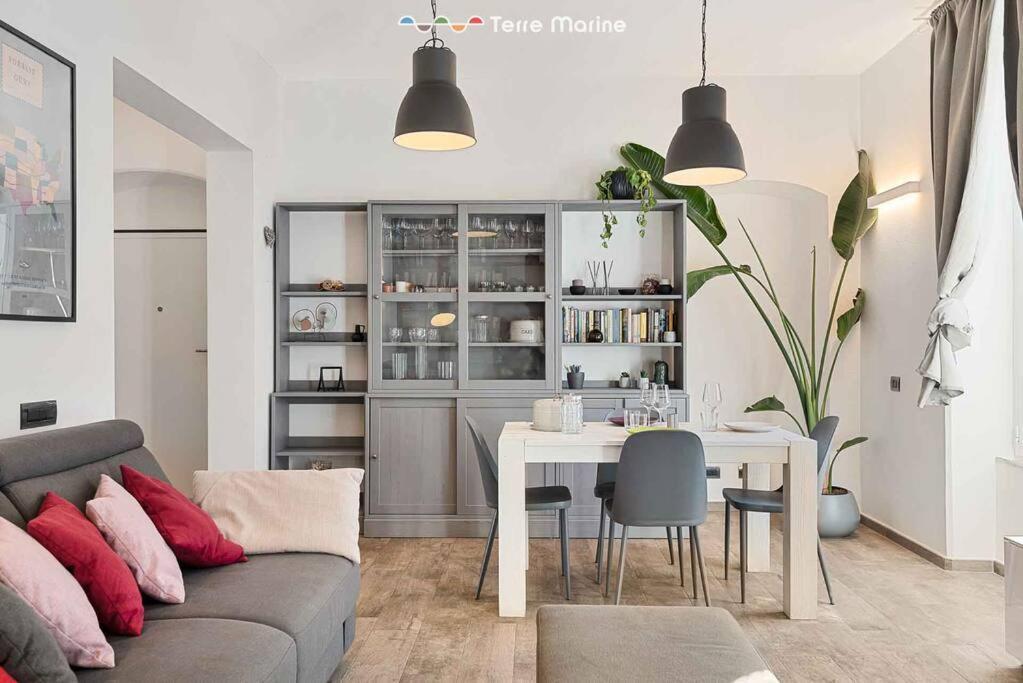 Graffiti House, Terre Marine Apartment Специя Екстериор снимка