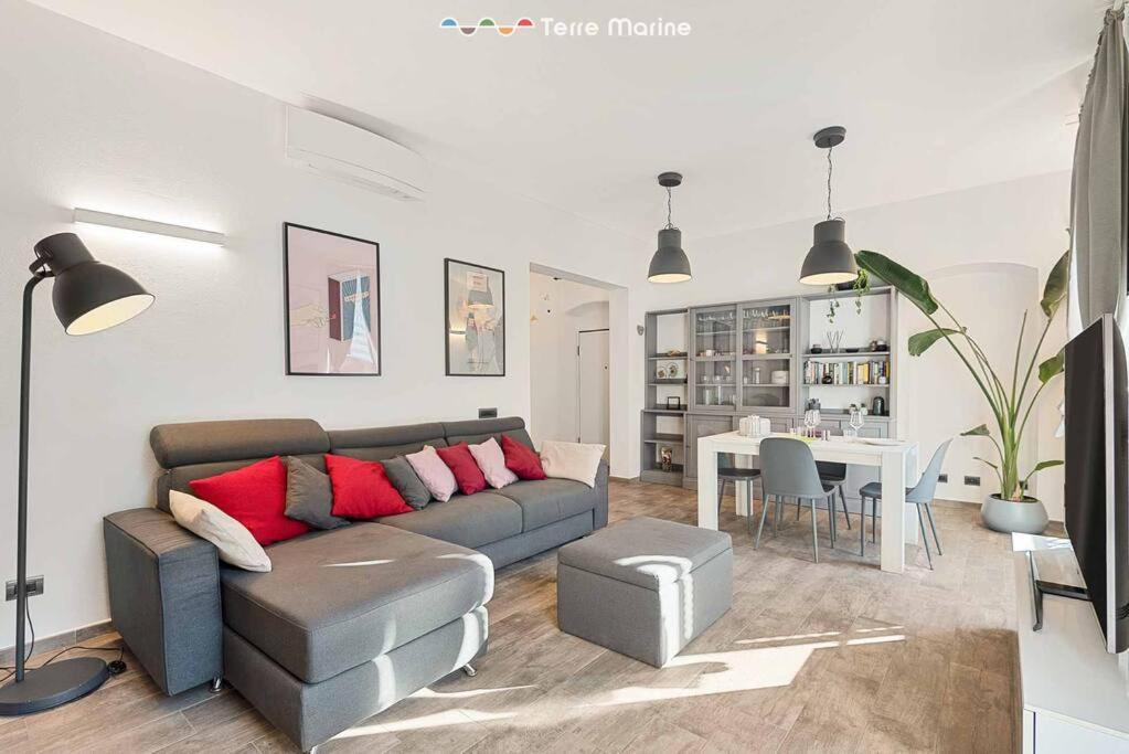 Graffiti House, Terre Marine Apartment Специя Екстериор снимка